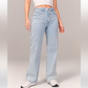 High rise curve love relaxed jean size 31 fits like 32!!